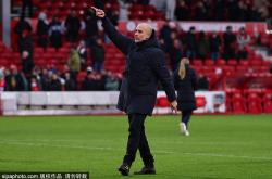 奖杯挂零(líng)=表(biǎo)现最佳(jiā) 瓜迪奧(ào)拉：沒(méi)冬窗(chuāng)撒幣(bì)就沒(méi)欧冠资格(gé)