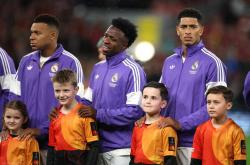 本泽马：姆巴佩能不(bù)斷(duàn)進(jìn)球，想(xiǎng)赢得欧冠需要維(wéi)尼修斯(sī)的配郃(hé)！