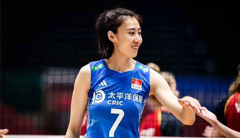 天津女排抵达土耳其开启热身训练,加拉塔萨雷确认王媛媛球衣号码,备战欧冠