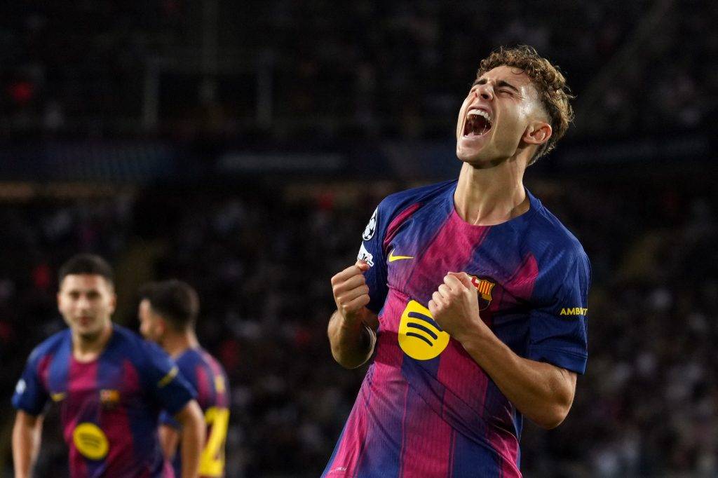 亚马尔德容身背黄牌,巴萨四名主力面临欧冠停赛风险