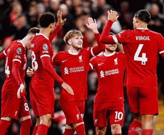 欧冠狂欢一夜:利物浦压哨绝杀国米,拜仁+巴萨翻盘,切尔西惨遭冷门