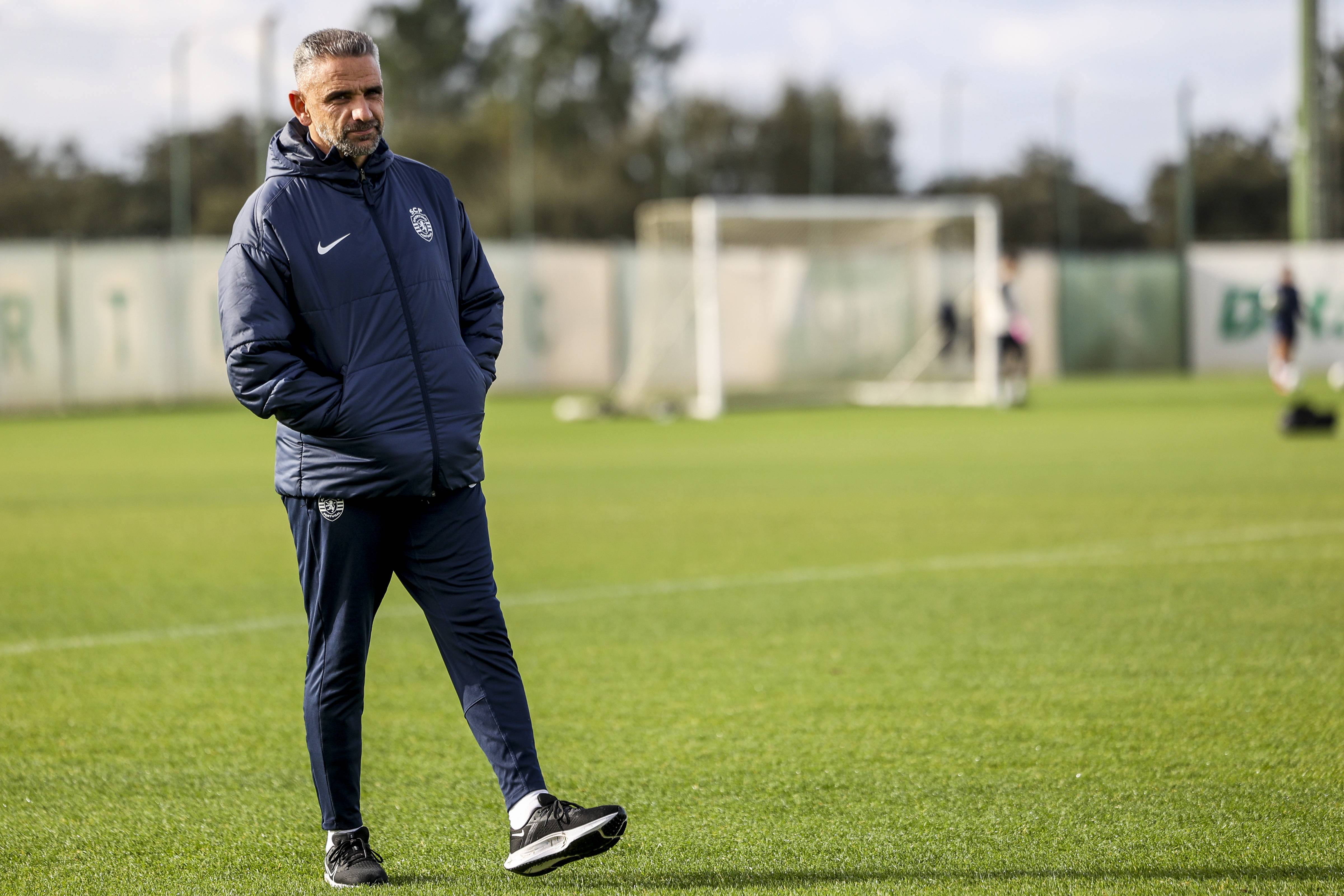 (外代二线)足球——欧冠联赛:葡萄牙体育赛前备战